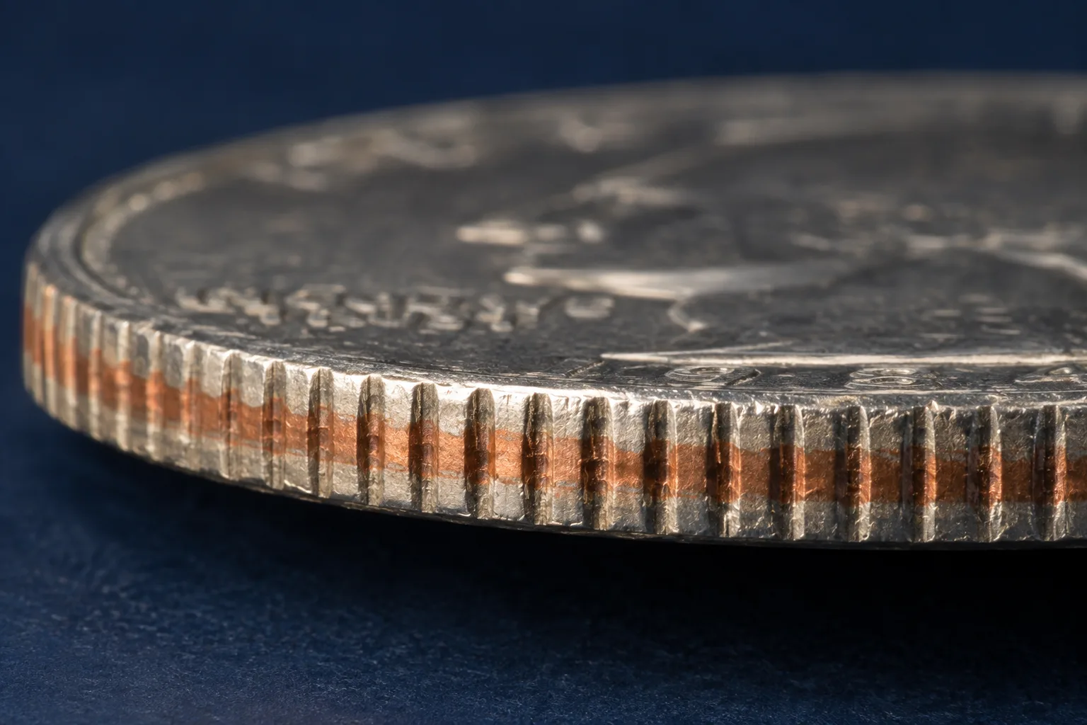 1983-P Washington quarter clad edge with copper-colored center
